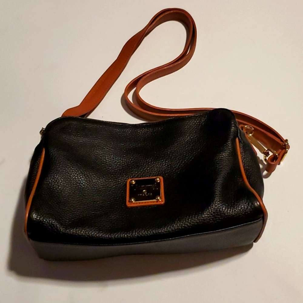 Valentina pebble genuine leather crossbody bag made in Italy.